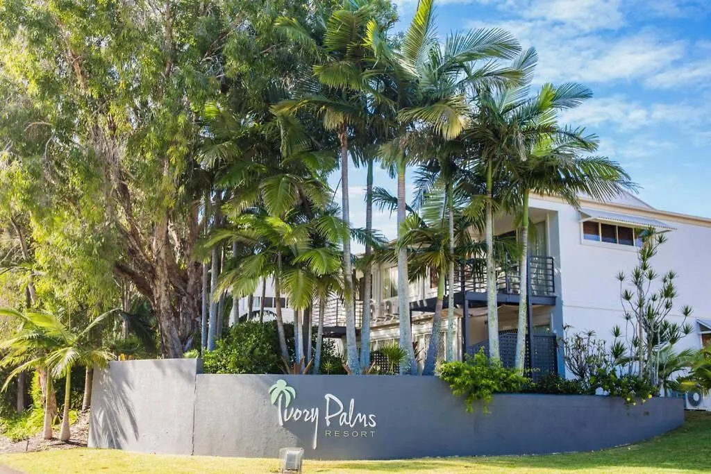 Apartment 2 Bedroom Ground Level Villa In Tropical 4* Resort Noosaville