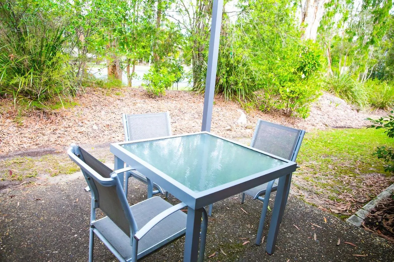 Apartment 2 Bedroom Ground Level Villa In Tropical 4* Resort Noosaville Australia